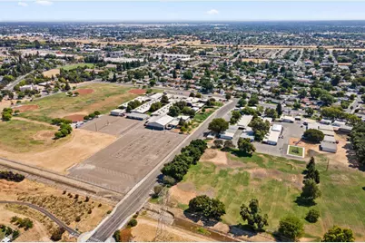 1053 Westward Way, Sacramento, CA 95833 - Photo 35