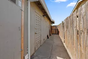 1053 Westward Way, Sacramento, CA 95833 - Photo 29