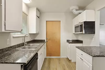 1706 La Jolla Drive, Stockton, CA 95204 - Photo 5