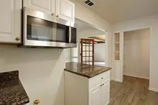 1706 La Jolla Dr, Stockton, CA 95204 - Photo 7