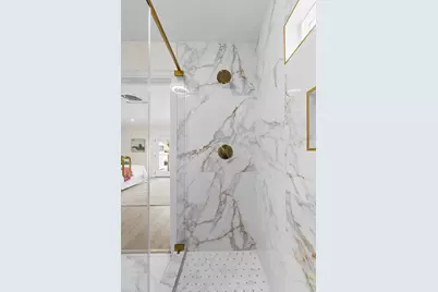 2153 Perkins Way, Sacramento, CA 95818 - Photo 19