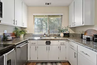 6728 Palmtree Court, Fair Oaks, CA 95628 - Photo 15