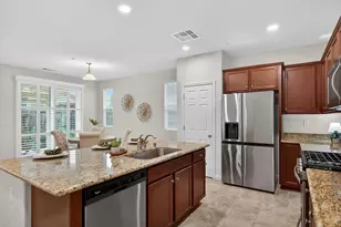 9944 Asilomar Ln, Elk Grove, CA 95757 - Photo 11