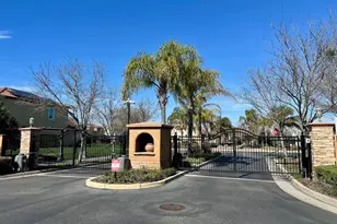 9944 Asilomar Ln, Elk Grove, CA 95757 - Photo 37