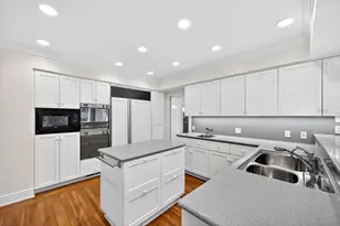 1020 46th St, Sacramento, CA 95819 - Photo 17