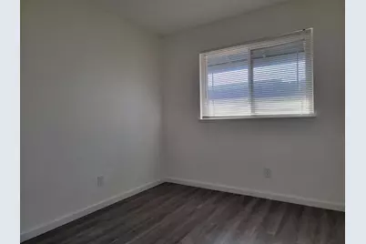 7839 Edenwood Court, Sacramento, CA 95828 - Photo 11