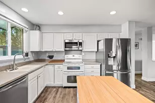 4883 Canfield Cir, Cameron Park, CA 95682 - Photo 15