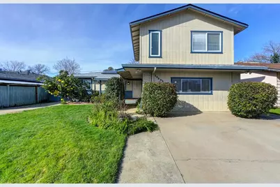 10825 Walnutwood Way, Rancho Cordova, CA 95670 - Photo 1