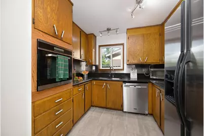 10825 Walnutwood Way, Rancho Cordova, CA 95670 - Photo 9