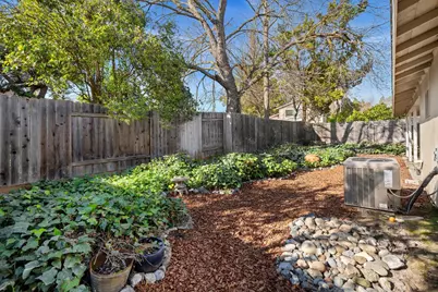 5865 Esrig Way, Sacramento, CA 95841 - Photo 27