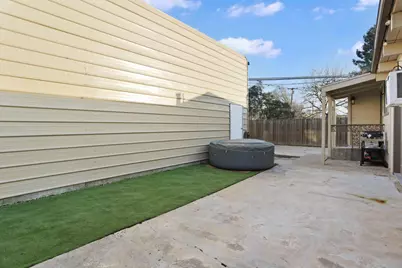 219 Lois Avenue, Galt, CA 95632 - Photo 41