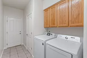 2154 New Hampshire Way, Sacramento, CA 95835 - Photo 25
