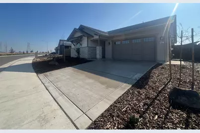 9001 Elliott Springs Drive, Elk Grove, CA 95624 - Photo 3
