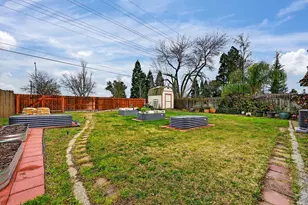 4241 Rosecrest Way, Sacramento, CA 95826 - Photo 29