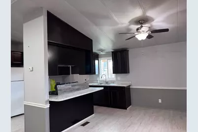 250 Davis Street, Turlock, CA 95380 - Photo 9