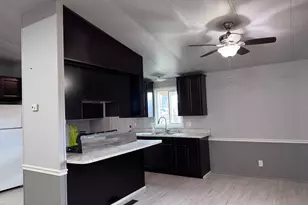 250 Davis St, Turlock, CA 95380 - Photo 9