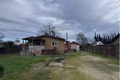 250 Davis Street, Turlock, CA 95380 - Photo 19