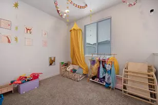 5049 Frisbee Dr, Roseville, CA 95747 - Photo 19