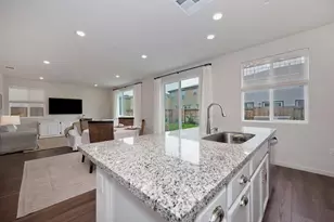 5049 Frisbee Dr, Roseville, CA 95747 - Photo 9