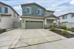 5049 Frisbee Dr, Roseville, CA 95747 - Photo 3