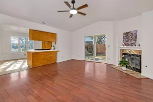 1828 College Greens Dr, Los Banos, CA 93635 - Photo 11