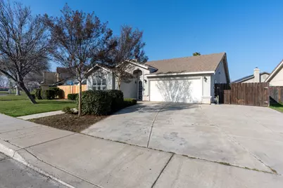 1828 College Greens Drive, Los Banos, CA 93635 - Photo 5