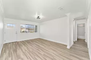 10180 Country Way, Sacramento, CA 95827 - Photo 15