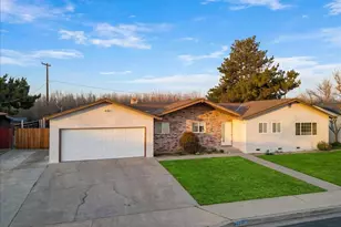 2213 Evelle Ln, Turlock, CA 95380 - Photo 3