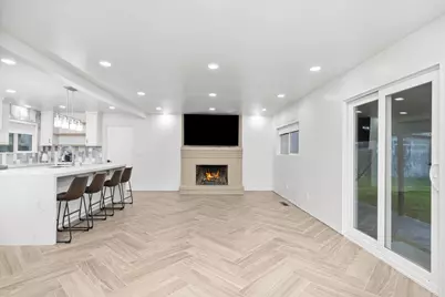 2213 Evelle Lane, Turlock, CA 95380 - Photo 9