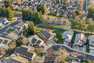 9184 Laguna Center Cir, Elk Grove, CA 95758 - Photo 33