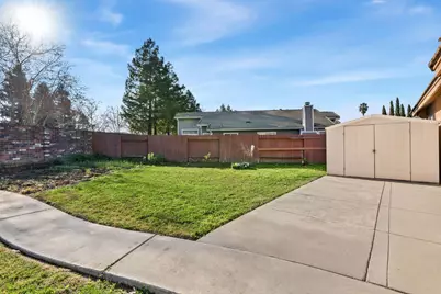 9184 Laguna Center Circle, Elk Grove, CA 95758 - Photo 29
