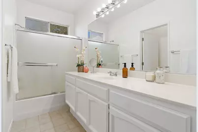 9184 Laguna Center Circle, Elk Grove, CA 95758 - Photo 17