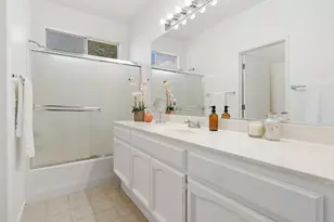 9184 Laguna Center Cir, Elk Grove, CA 95758 - Photo 17