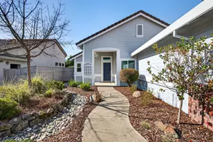 5757 Sandlewood Way, Roseville, CA 95747 - Photo 3