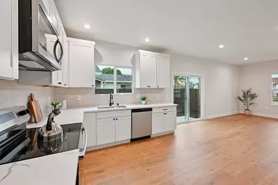 7912 35th Avenue, Sacramento, CA 95824 - Photo 9