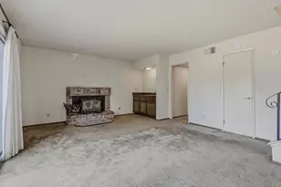 9 Alcala Ct, Sacramento, CA 95823 - Photo 13