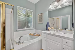 8 Anton Ct, Sacramento, CA 95835 - Photo 29