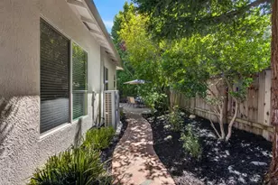 8 Anton Ct, Sacramento, CA 95835 - Photo 37