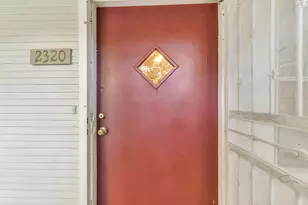 2320 F St, Sacramento, CA 95816 - Photo 5