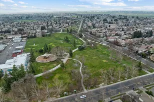 1818 N Bend Dr, Sacramento, CA 95835 - Photo 45