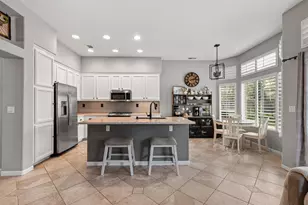 1818 N Bend Dr, Sacramento, CA 95835 - Photo 9
