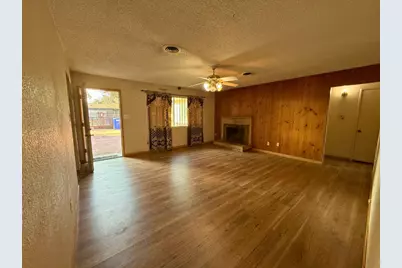 1123 Sutter, Modesto, CA 95351 - Photo 3