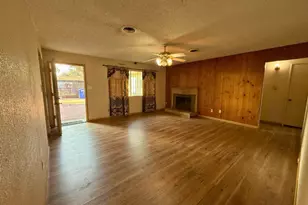 1123 Sutter, Modesto, CA 95351 - Photo 3