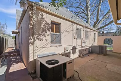 1862 Caramay Way, Sacramento, CA 95818 - Photo 33