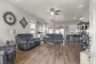 136 Woods Creek Dr, Oakdale, CA 95361 - Photo 5