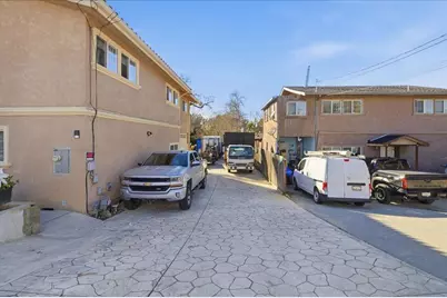 202 Madonna View, Watsonville, CA 95076 - Photo 29