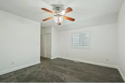 412 Golf Circle #E, Manteca, CA 95337 - Photo 19