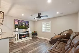 412 Golf Cir, Manteca, CA 95337 - Photo 9