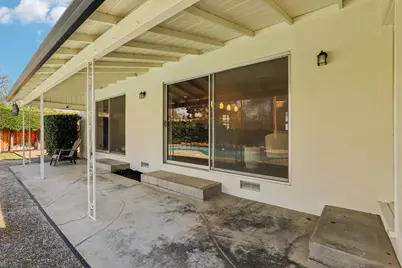 6200 S Land Park Drive, Sacramento, CA 95831 - Photo 27