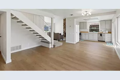 10049 Elgin River Court, Rancho Cordova, CA 95670 - Photo 13